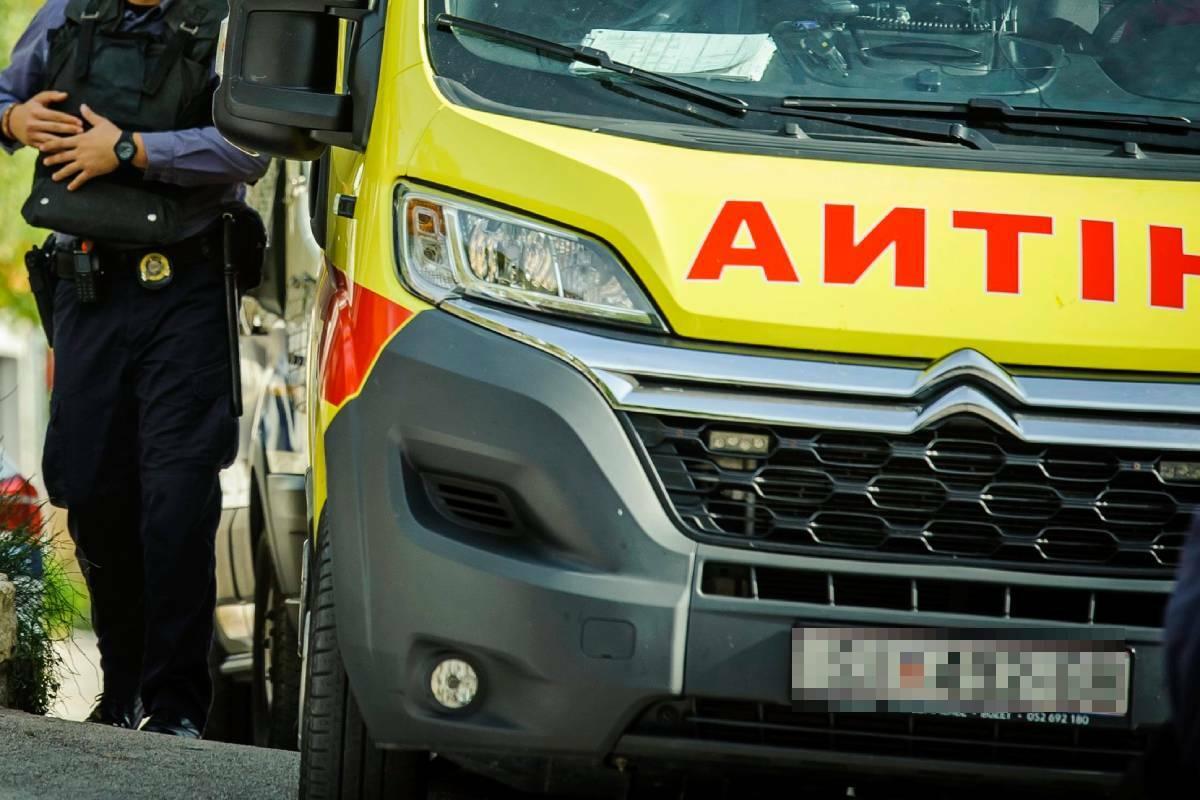 Novi detalji: obiteljski nasilnik na Ugljanu policajku ubo nožem u prsa, ima teške ozljede, ali nije životno ugrožena