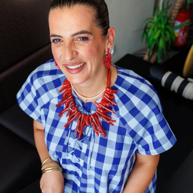 <p>Svaki desert za Anu počinje idejom, a zavr&scaron;ava tek kada su zadovoljni i oko i nepce</p>