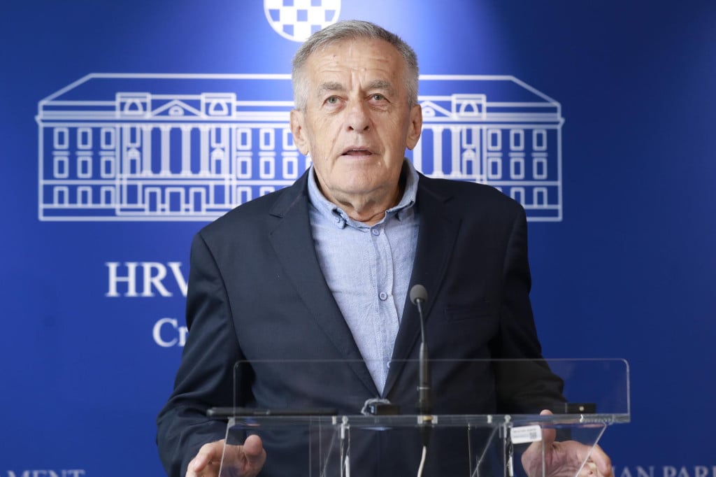<p>Josip Jurcevic<br>
&nbsp;</p>