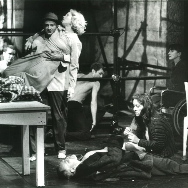 <p>Gostovanje Slovenskog narodnog gledali&scaron;ča (SNG) iz Ljubljane u Dioklecijanovim podrumima 1997. godine u sklopu dramskog programa 43. Splitskog ljeta bila je kultna predstava &rdquo;Mjera za mjeru&rdquo; (Merilo za merilo) Williama Shakespearea čiji je redatelj bio Georgij Paro.</p>