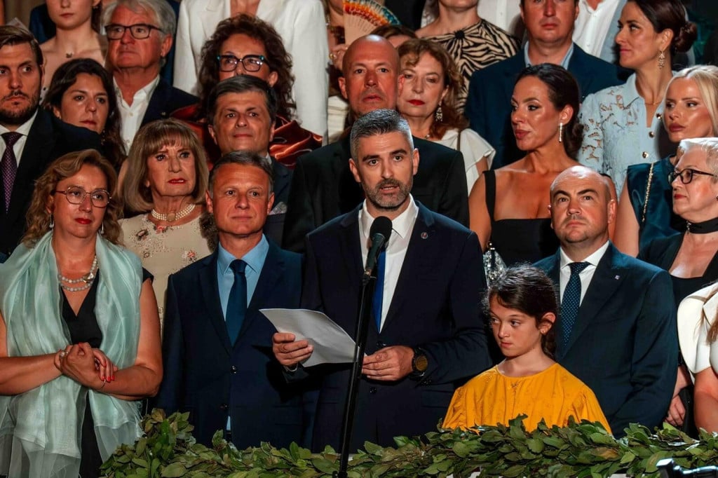 <p>Gradonačelnik Mato Franković na otvorenju 77. Dubrovačkih ljetnih igara</p>