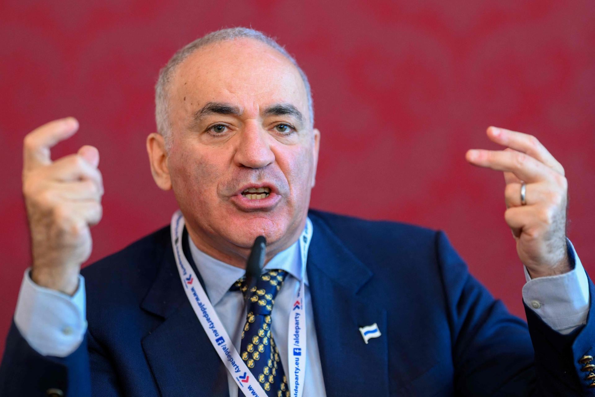Legendarni Kasparov bocnuo FIFA-u nakon novog skandala: ‘Trebaju sve kabele za kamere raditi od hrvatske kose‘