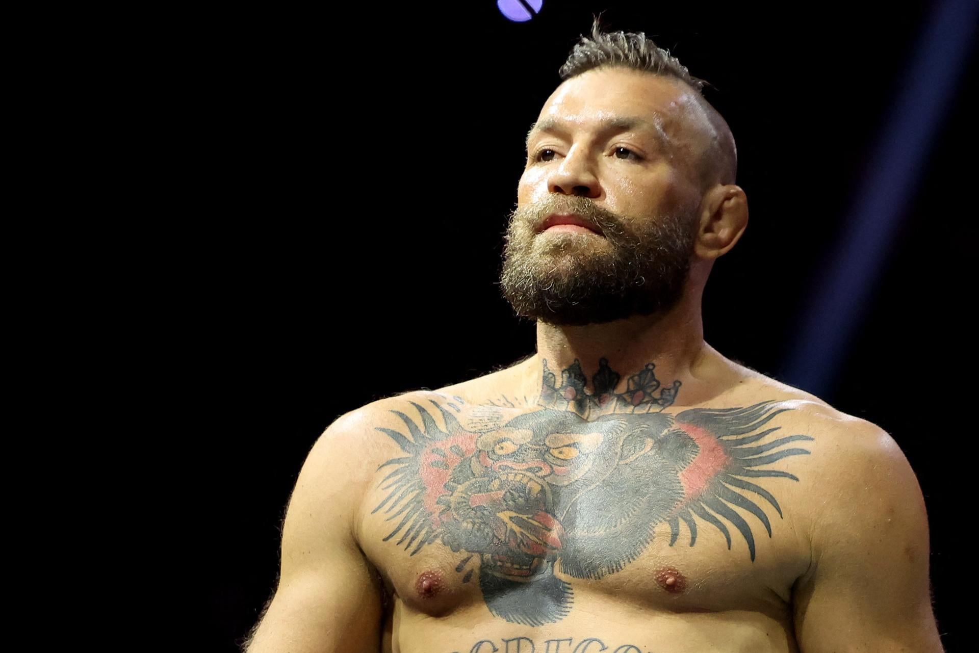 Vratio se nakon pet godina pa izgubio za 69 sekundi: McGregor podijelio pjesmu srpskog sveca koji je hvalio Hitlera