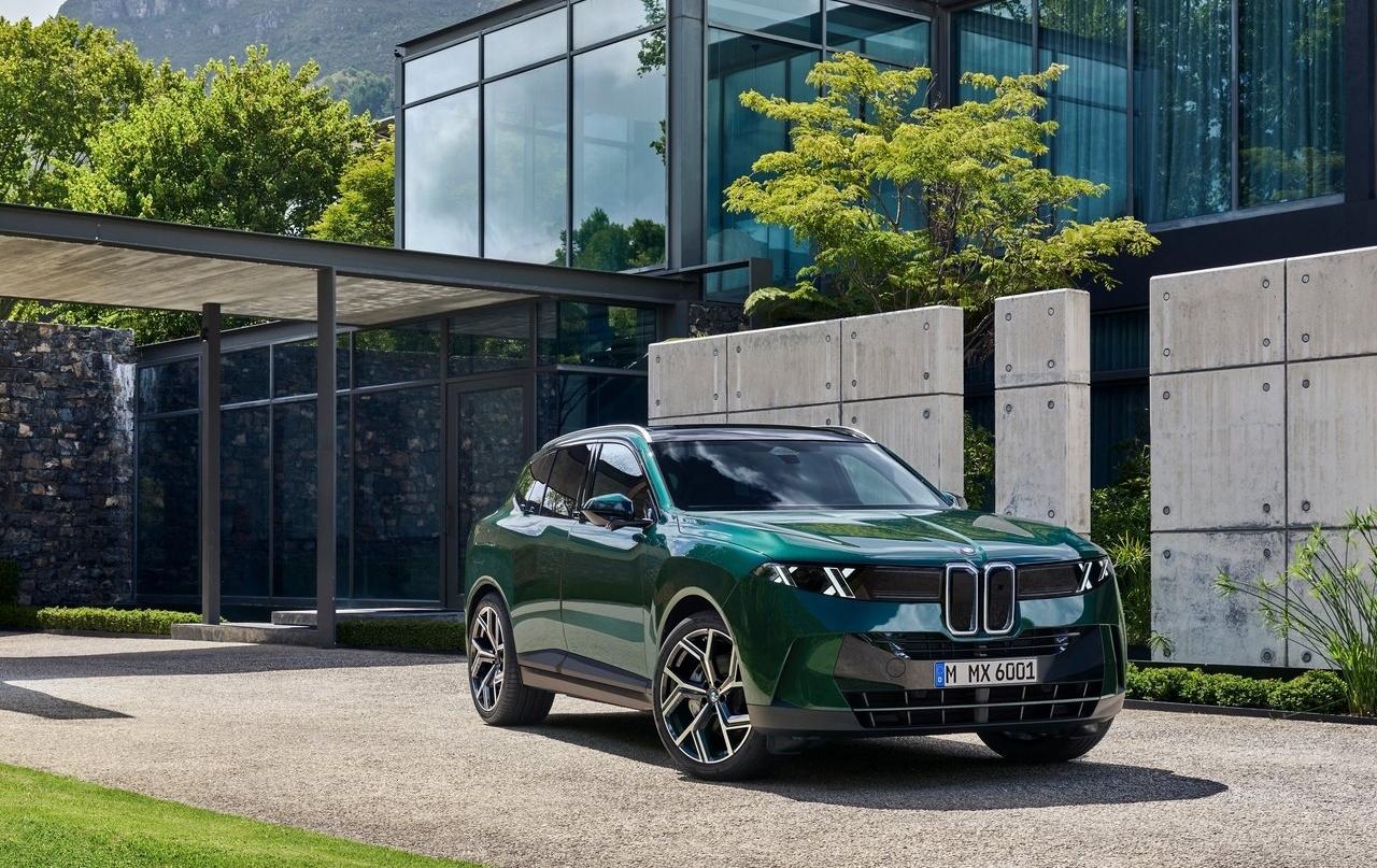 BMW X5 ulazi u novu eru spajajući hrabar dizajn s tehnologijama koji nude pet sustava pogona usmjerenim na budućnost