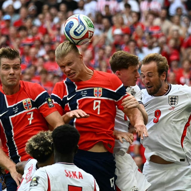 <p>Alexander Sorloth, Erling Braut Haaland, Elliot Anderson i Harry Kane</p>
