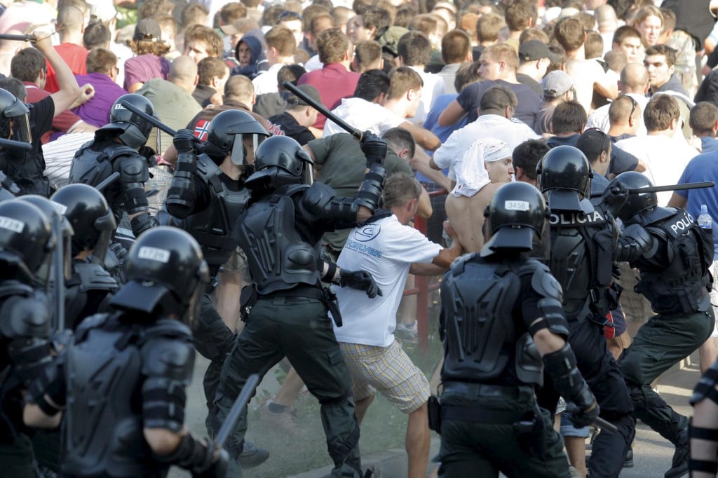 <p>Brutalnost slovačke policije 2009. godine</p>