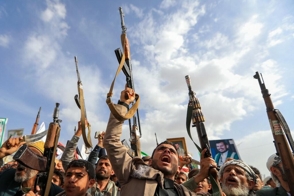 Diplomacija je svedena na nulu: Iran napao američke baze, Washington uzvratio žestokim udarima