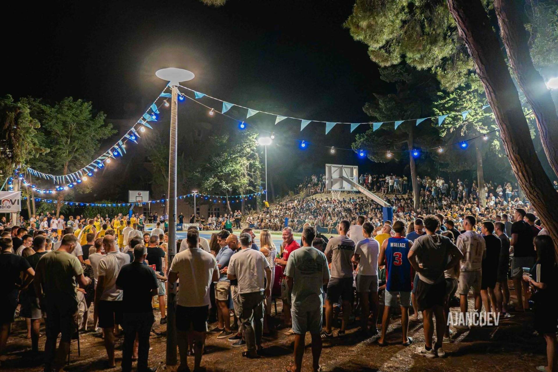 Pred krcatim tribinama Kapetanskog Sukošan obranio titulu prvaka u drami protiv Voštarnice, Zaratini osvojili broncu