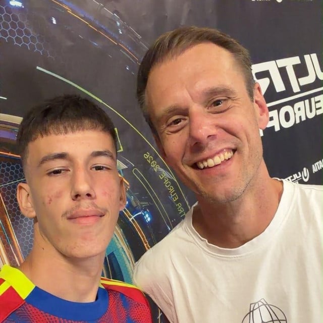 <p>Bruno Masle&scaron;a i Armin Van Buuren</p>