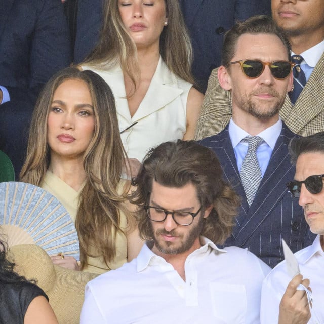 <p>Jennifer Lopez i Tom Hiddleston&nbsp;</p>