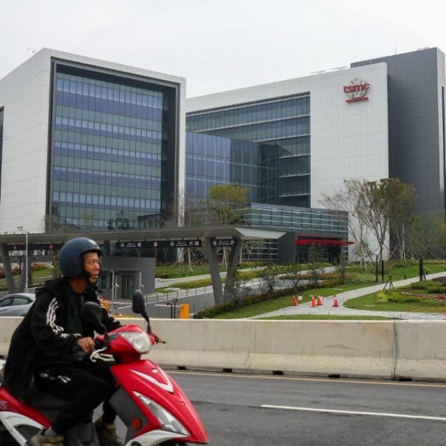 <p>Prihod tajvanskog&nbsp;TSMC-a,&nbsp;vodećeg proizvođača čipova u svijetu, iznosio je 74,7&nbsp;milijardi&nbsp;američkih dolara i bio je vi&scaron;i za 35,6 posto nego prije godinu dana</p>