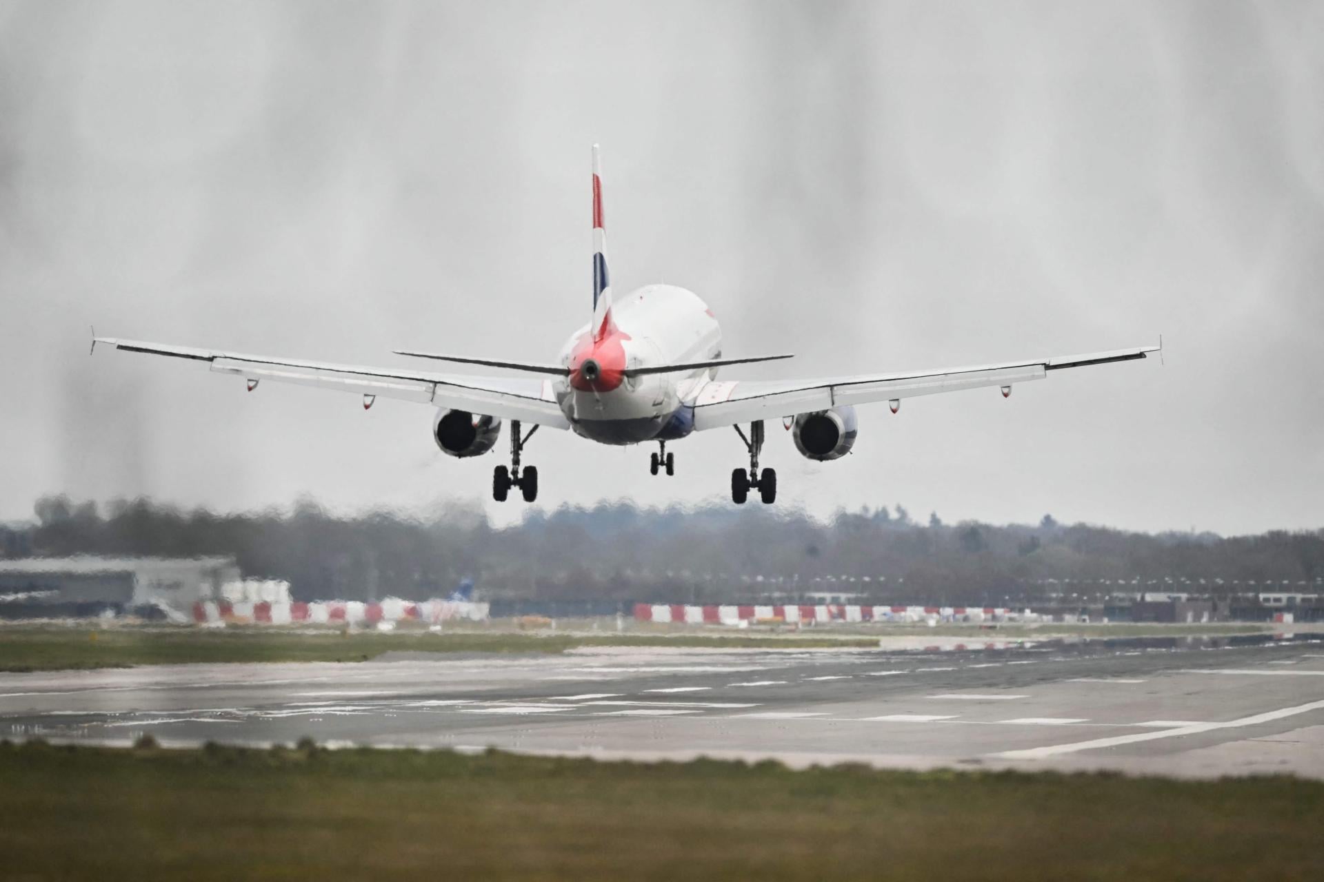 Na poznatom europskom aerodromu nastao veliki kaos; čak devet zrakoplova aktiviralo hitni kod! Ovo je razlog...