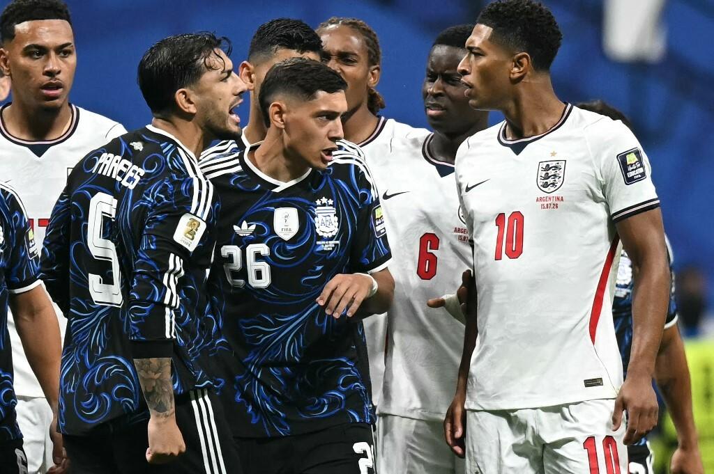 ENGLESKA - ARGENTINA 0:0; Tenzije u spektaklu SP-a, zaiskrilo odmah na početku!
