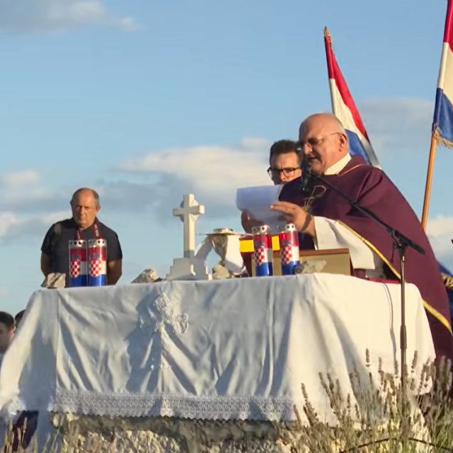 <p>Propovijed don Ive &Scaron;utala na 33. godi&scaron;njicu pogibije 23 hrvatska branitelja snažno je odjeknula u Hercegovini</p>