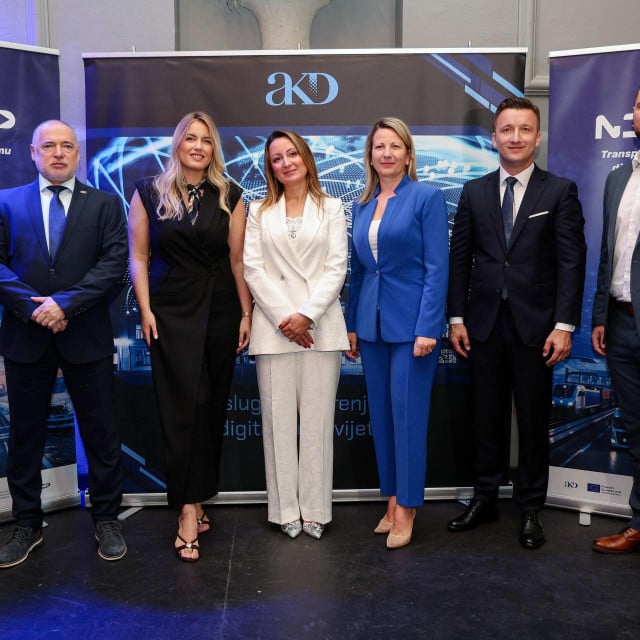 <p>Jure Sertić, Darija Kučinić, Jasna Divić, Adela Jelinek Bi&scaron;ćan, Žarko Tu&scaron;ek i Mateo Crnković</p>