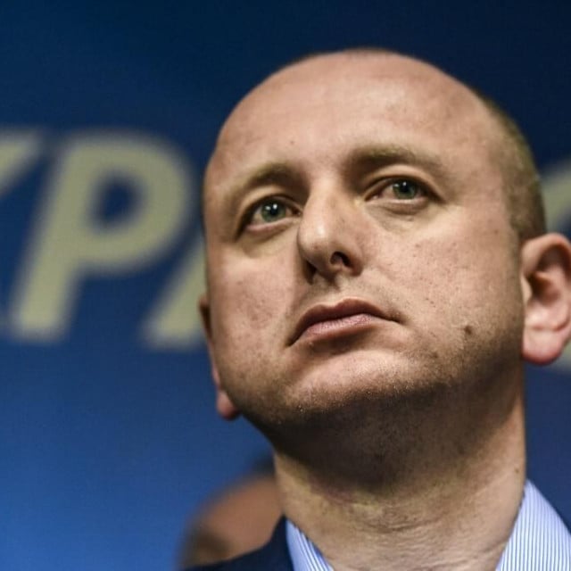 <p>Milan Knežević&nbsp;predsjednik je prosrpke Demokratske narodne partije, a&nbsp;prije dvije godine progla&scaron;en je nepoželjnim u Hrvatskoj</p>