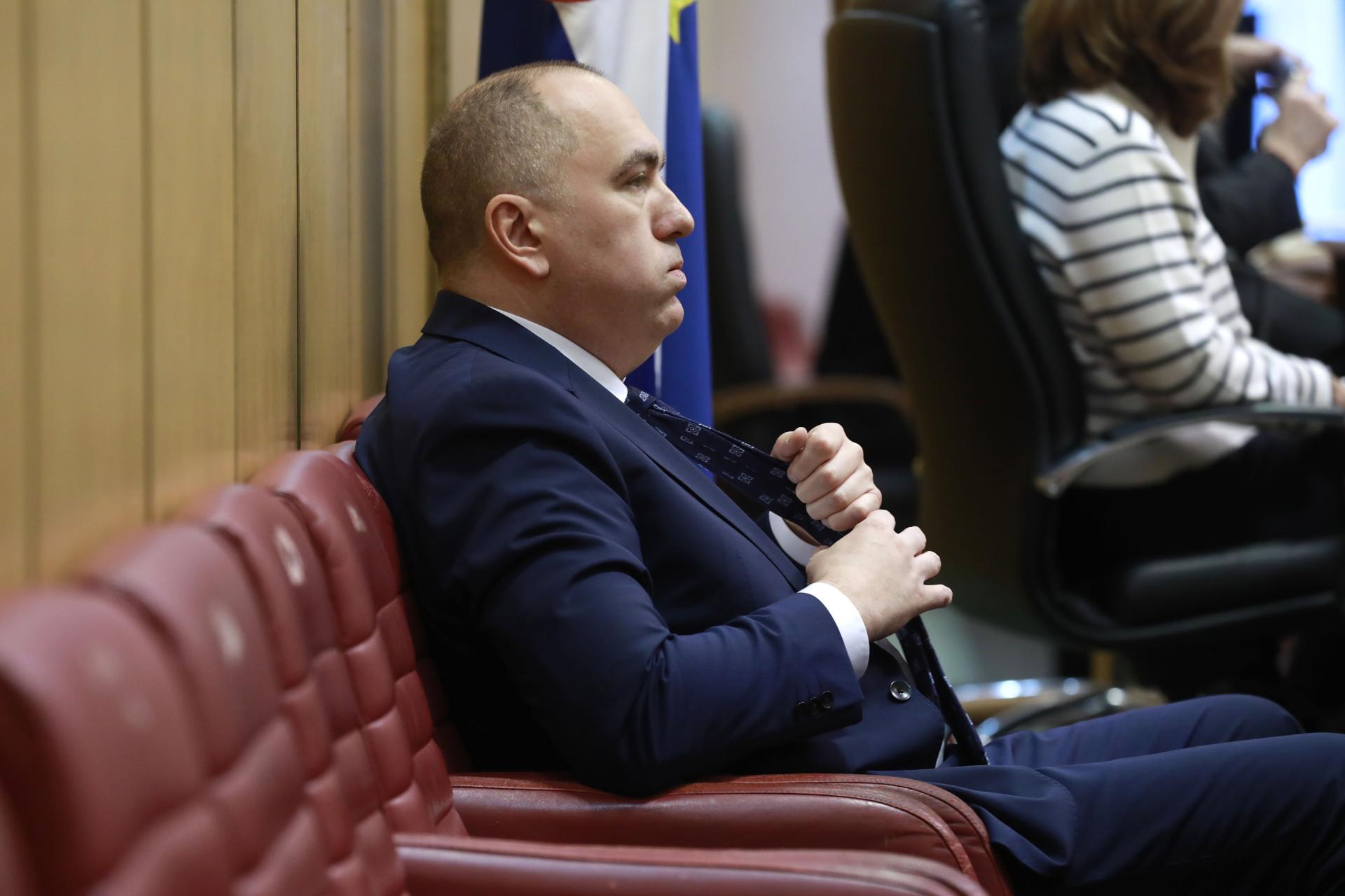 ‘Poništio‘ je obećanje ministrice Hrstić i uvrijedio struku splitskog KBC-a. Probio se u mandatu ministra Kujundžića