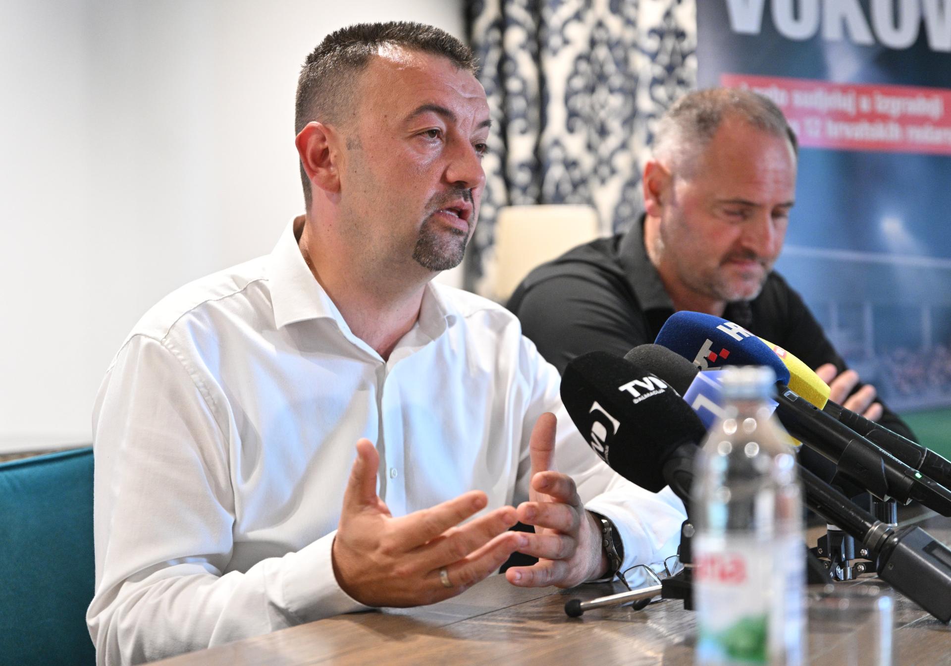 U kojoj je fazi novi stadion u Vukovaru? Gradonačelnik nam otkrio: ‘Prva ovakva akcija u povijesti Hrvatske...‘
