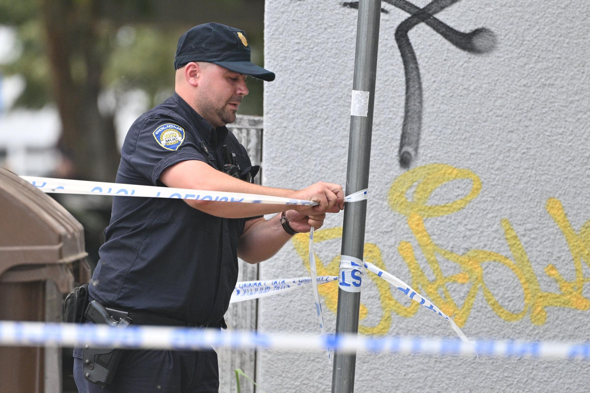 Dok su dvojica odvlačila pažnju zaposlenici pošte, treći ukrao novac: Policija ih uhvatila za samo 16 minuta