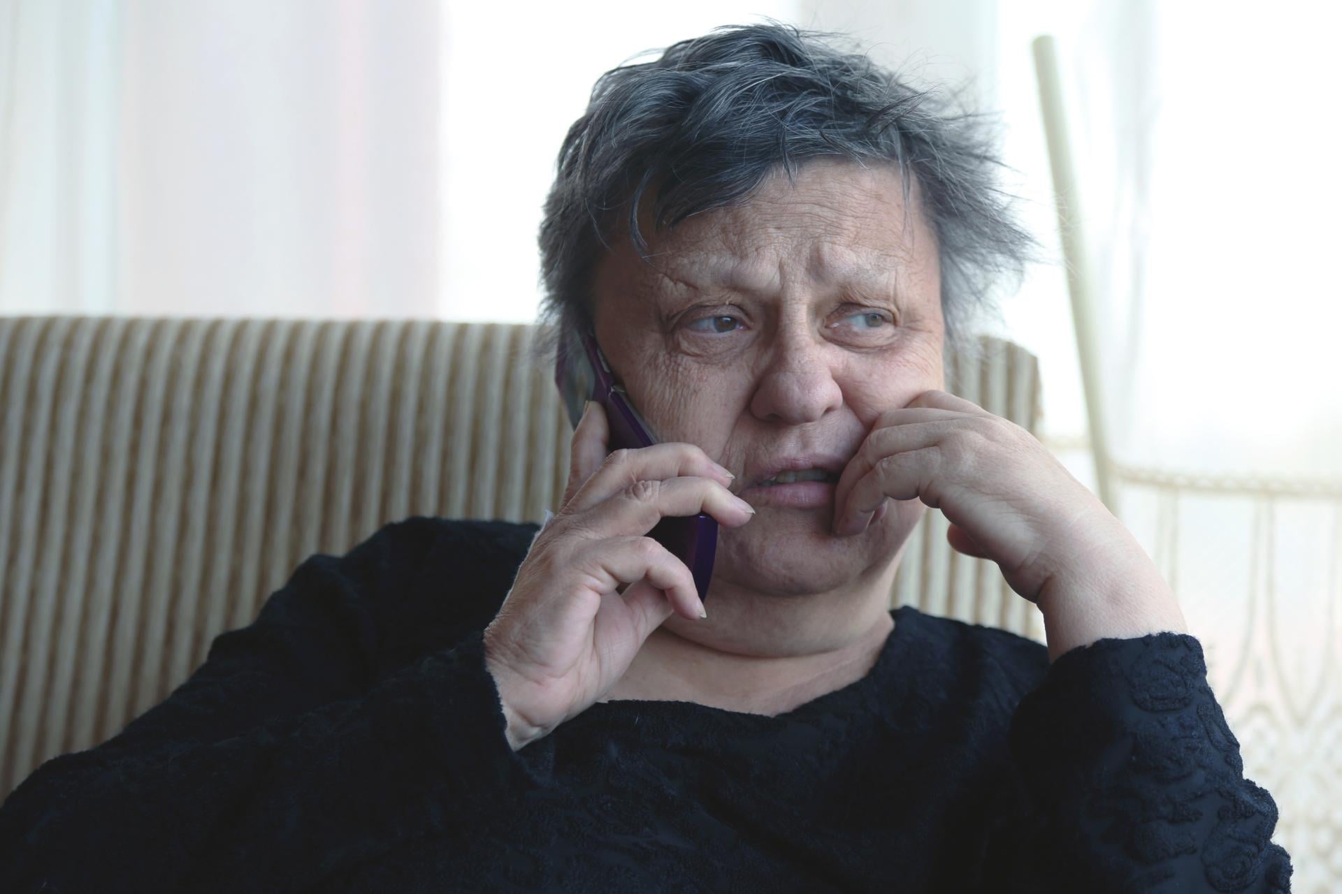 ‘Mama, slomila sam nogu!‘ Starica povjerovala pozivu i ostala bez novca i zlata vrijednog 10.000 eura