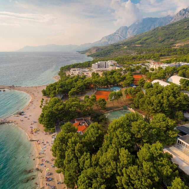 <p><font dir=&rdquo;auto&rdquo; style=&rdquo;vertical-align: inherit;&rdquo;><font dir=&rdquo;auto&rdquo; style=&rdquo;vertical-align: inherit;&rdquo;>Sunčana Makarska uz Valamar</font></font></p>