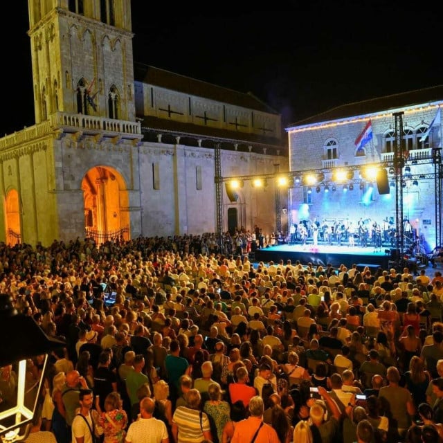 <p>Perpetuum Jazzile</p>