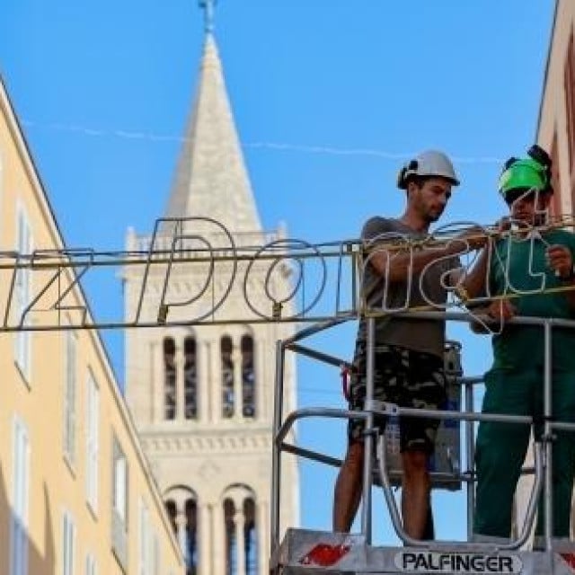 <p>Ivčićevi stihovi iznad Kalelarge</p>