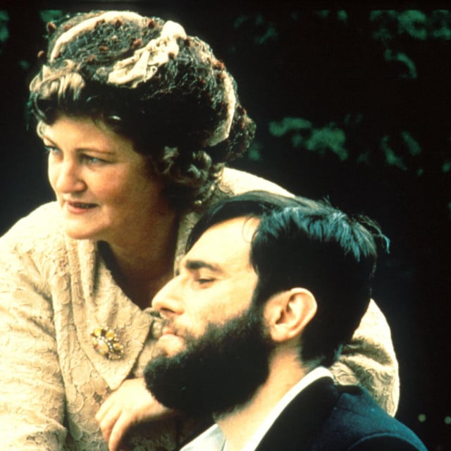 <p>Brenda Fricker i Daniel Day-Lewis, &lsquo;Moje lijevo stopalo&lsquo;</p>