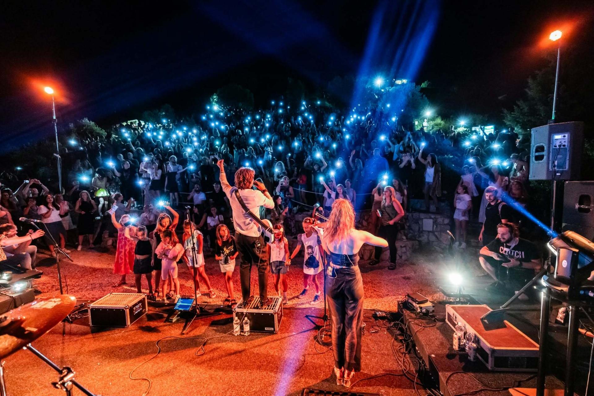 Koncert grupe Silente rasprodan, organizatori pozivaju posjetitelje da dođu autobusom