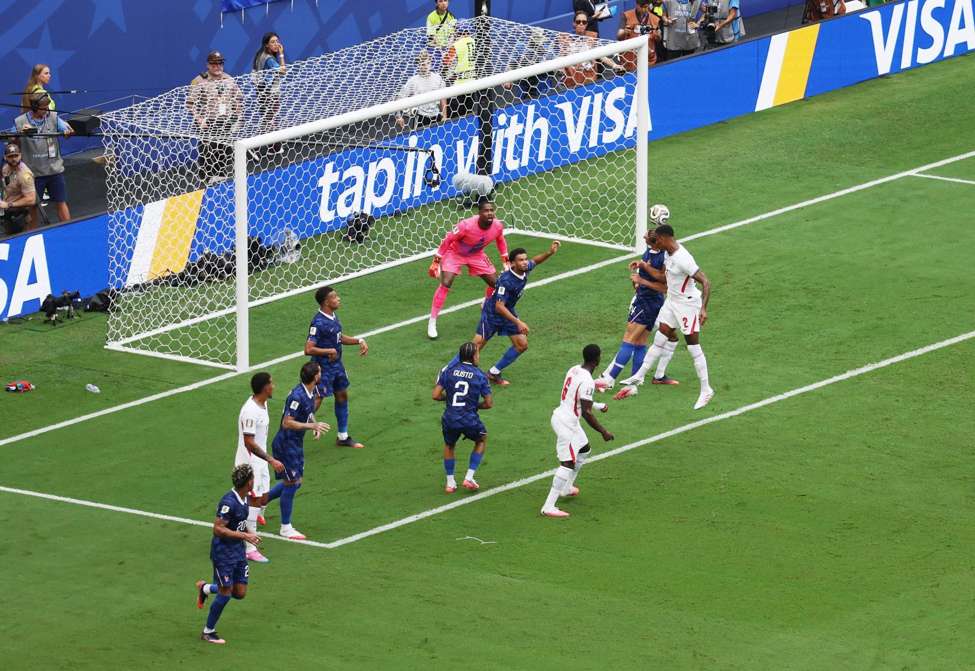 FRANCUSKA - ENGLESKA 0:3; Potop Trikolora, mreža im je nakrcana do vrha, potpuno neozbiljno igraju u obrani