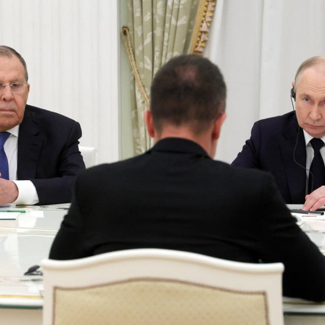 <p>Vladimir Putin,&nbsp;Sergej Lavrov i Peter Szijjarto&nbsp;</p>