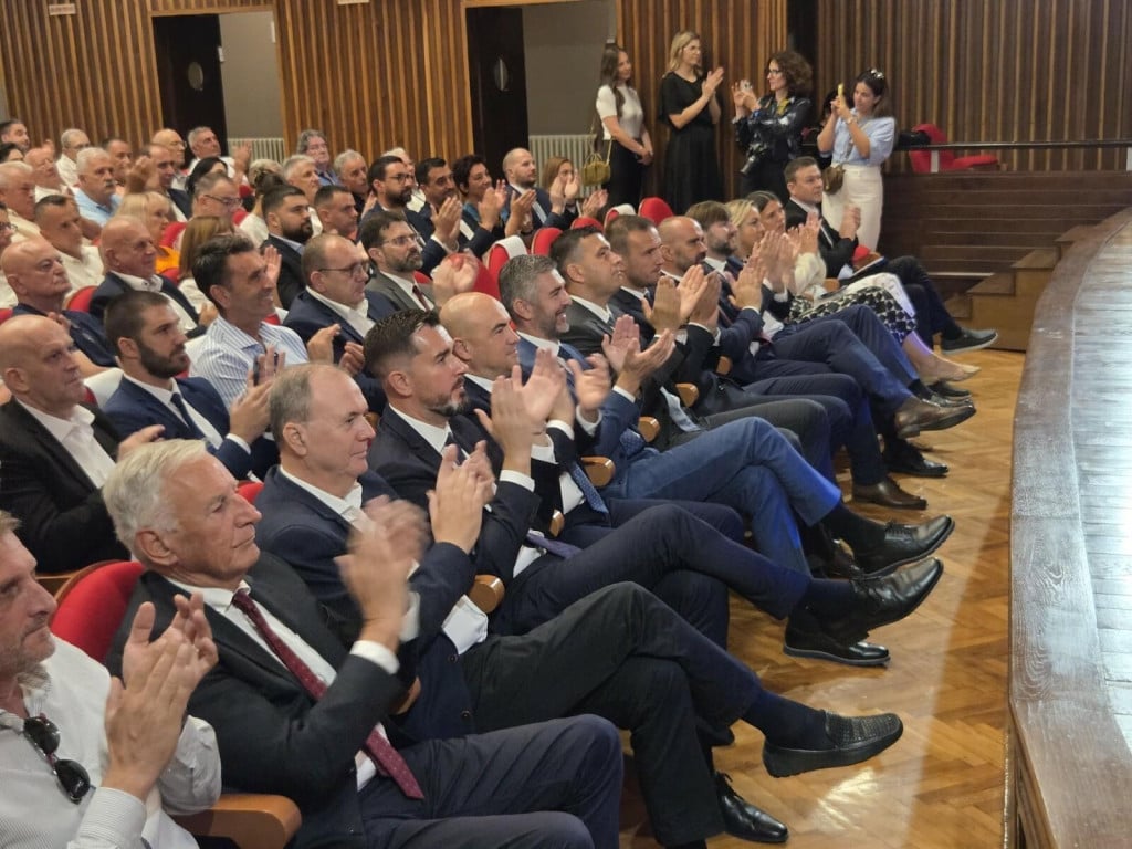 <p>Svečaqna sjednica Gradskog vijeća Metkovića</p>
