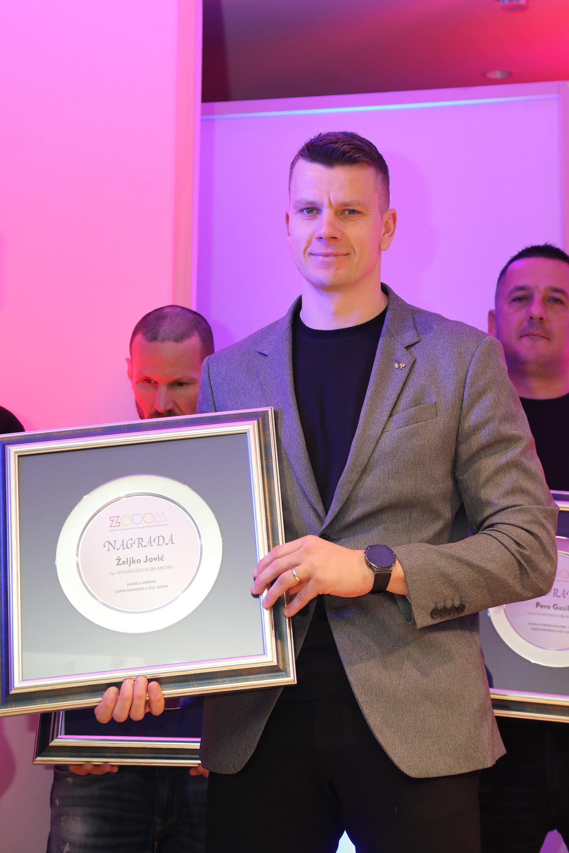 DOZNAJEMO Ovo je novi dalmatinski načelnik! Dugo se čekalo; reprezentativac preuzima tešku policijsku ‘fotelju‘
