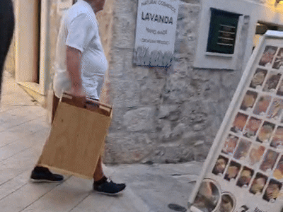 Divljački incident u Primoštenu, vlasnik restorana bijesan dolazi do gostiju drugog objekta...; Općina: ‘Ovo zabrinjava‘
