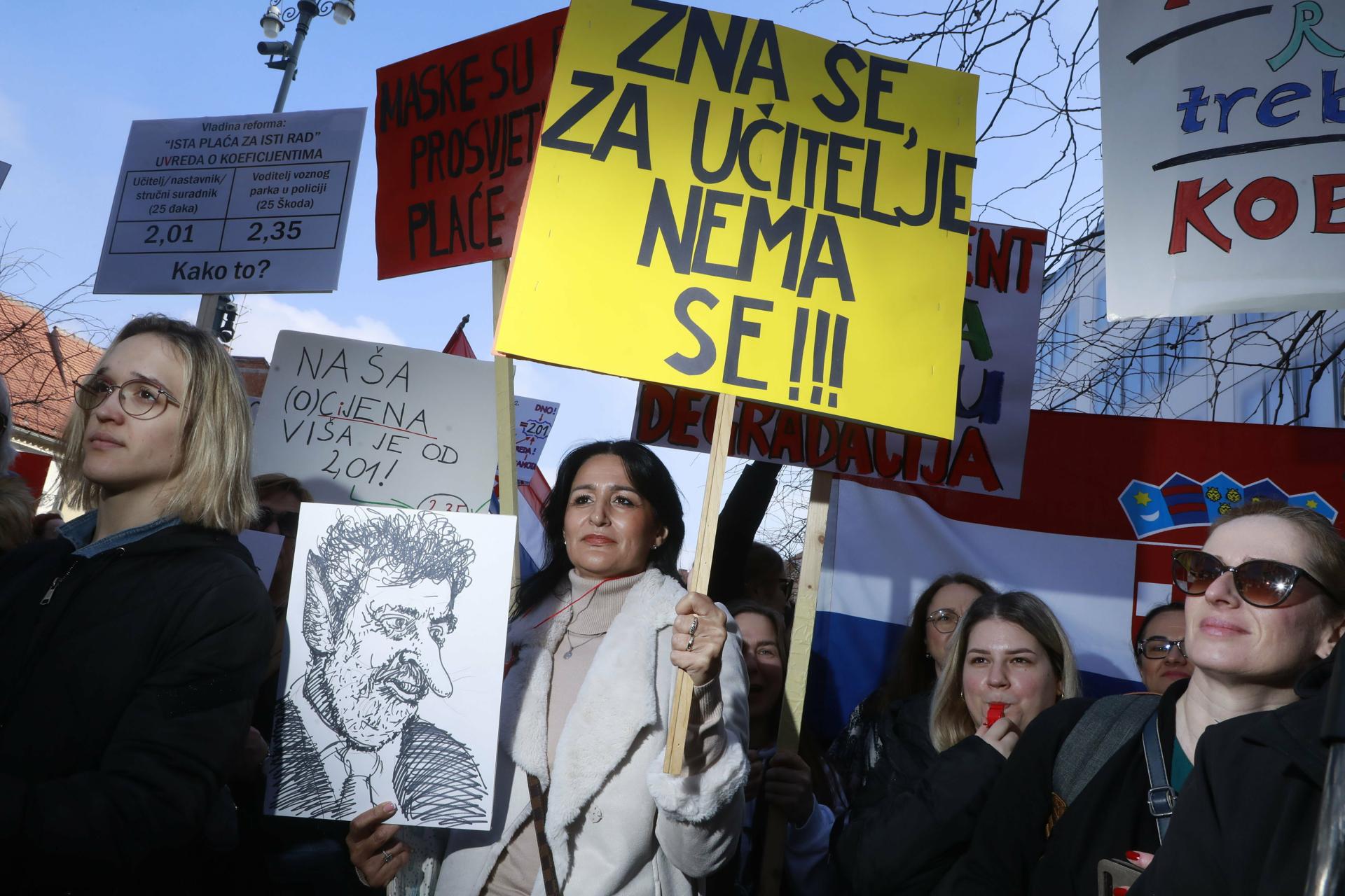 Sindikati: ‘Skoro 70 posto radnika prima plaću nižu od prosječne; plaće moraju rasti u javnim službama i u privatnika ‘