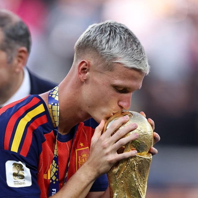 <p>Dani Olmo</p>