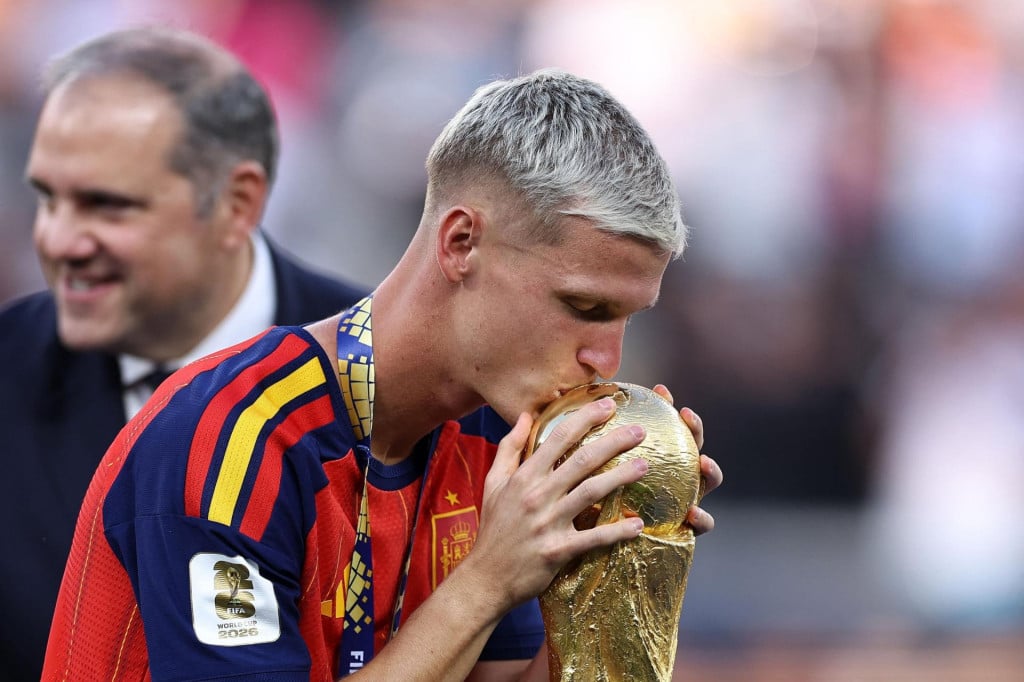 <p>Dani Olmo</p>