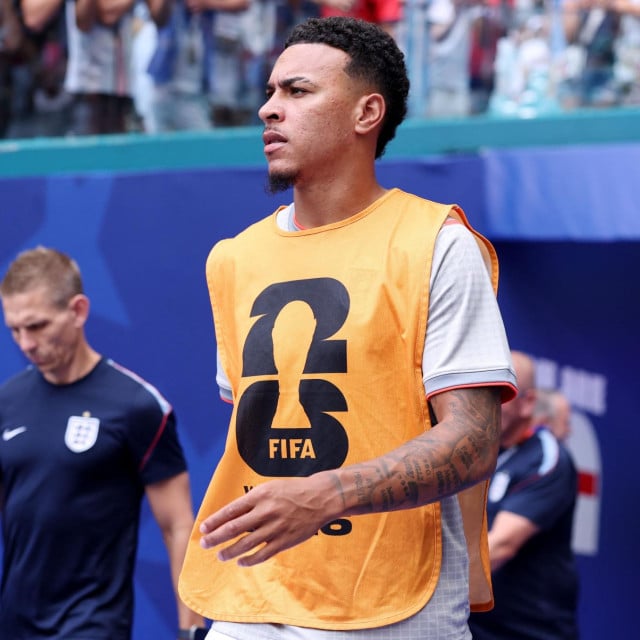<p>MIAMI GARDENS, FLORIDA - JULY 18: Morgan Rogers #17 of England walks out for the warm up before the FIFA World Cup 2026 Bronze Final between France and England at Miami Stadium on July 18, 2026 in Miami Gardens, Florida. Buda Mendes/Getty Images/AFP (Photo by Buda Mendes/GETTY IMAGES NORTH AMERICA/Getty Images via AFP)</p>