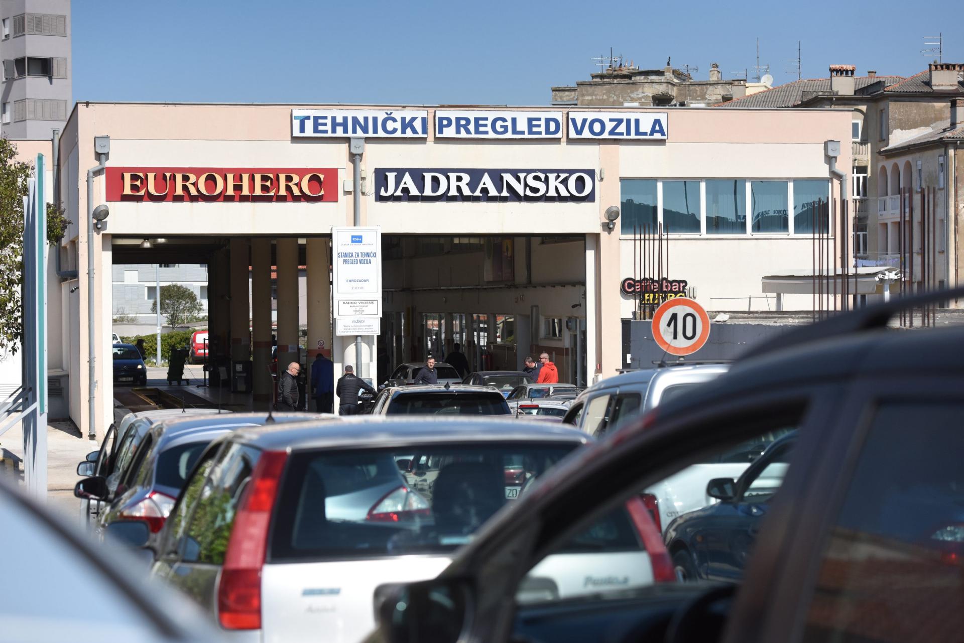 Nakon pola godine registrirano je više automobila u Hrvatskoj, znamo i kolika je prosječna starost voznog parka