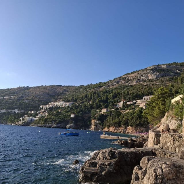 <p>Prema novom GUP-u sve dosada&scaron;nje građevisnke parcele u kontaktnoj zoni povijesne cjeline postale bi zelene zone</p>