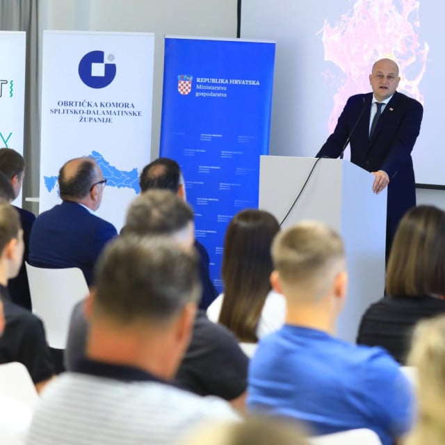<p>Ministar gospodarstva Ante &Scaron;u&scaron;njar<br>
&nbsp;</p>