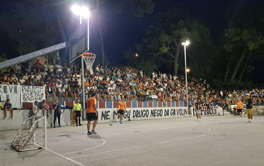 <p>dUBROVNIK KUP U gRUŽU</p>