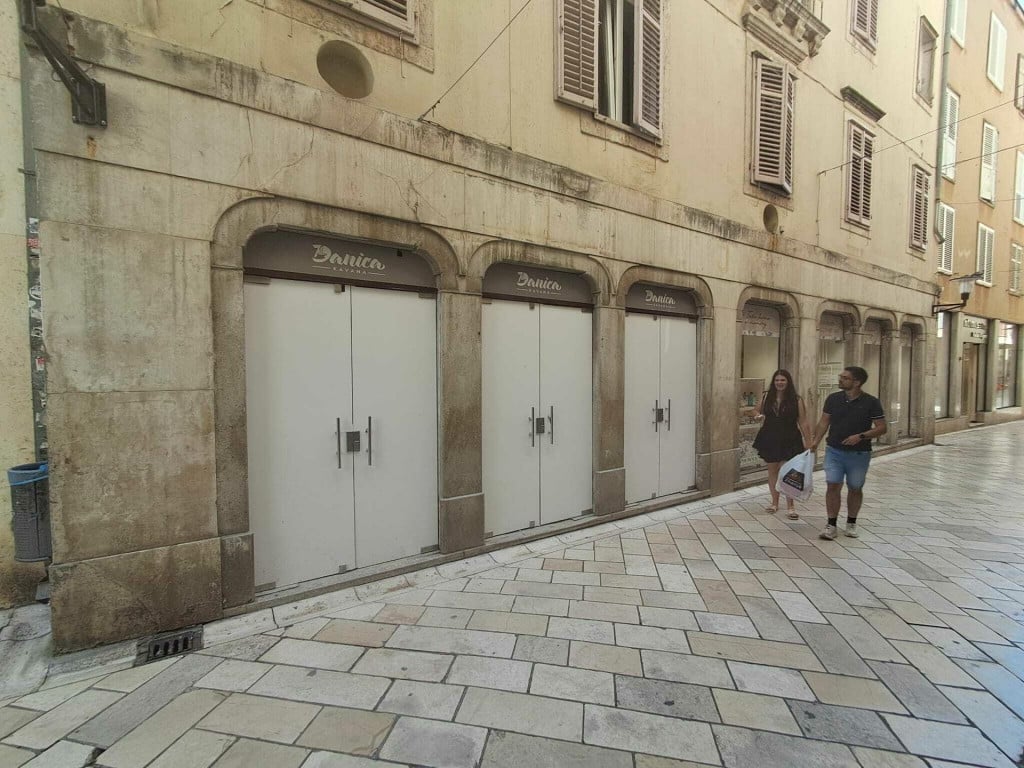 <p>Državni inspektorat je zatvorio gradili&scaron;te Danice</p>