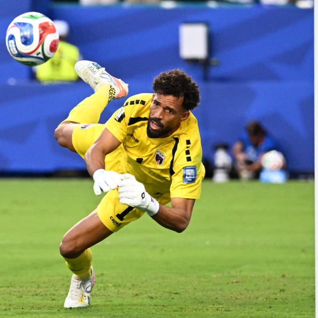 <p>Cape Verde&lsquo;s goalkeeper #01 Vozinha eyes the ball as he dives during the 2026 World Cup round of 32 football match between Argentina and Cape Verde at the Miami Stadium in Miami Gardens on July 3, 2026. (Photo by ROBERTO SCHMIDT/AFP)</p>