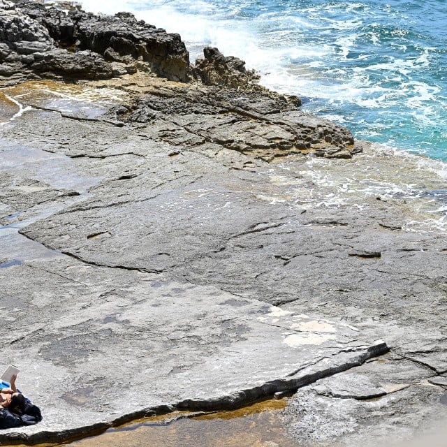 <p>Iskoristite jutro za odlazak na plažu jer se poslijepodne očekuje grmljavinsko nevrijeme</p>