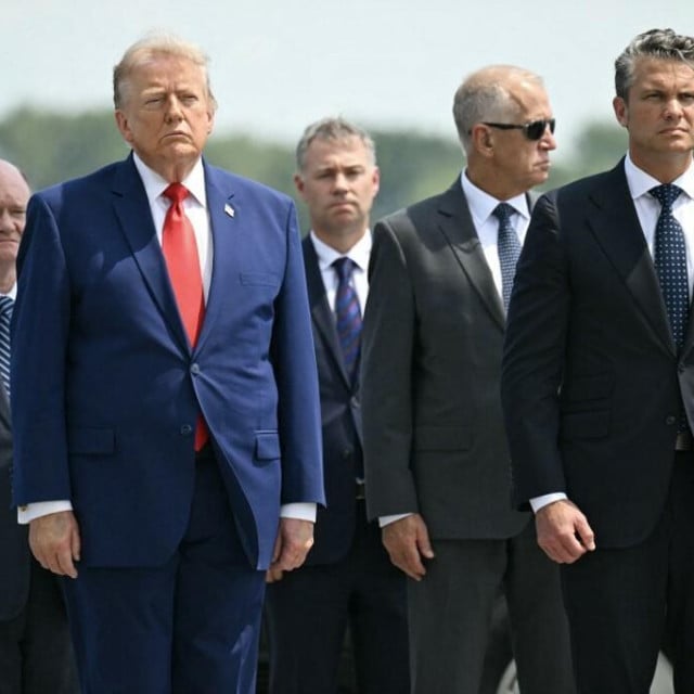 <p>&nbsp;Donald Trump i Pete Hegseth: Idealna Amerika je zapravo Iran!&nbsp;</p>
