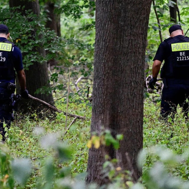<p>Njemačka policija intenzivno traga za napadačem na povorku ponosa u Berlinu</p>