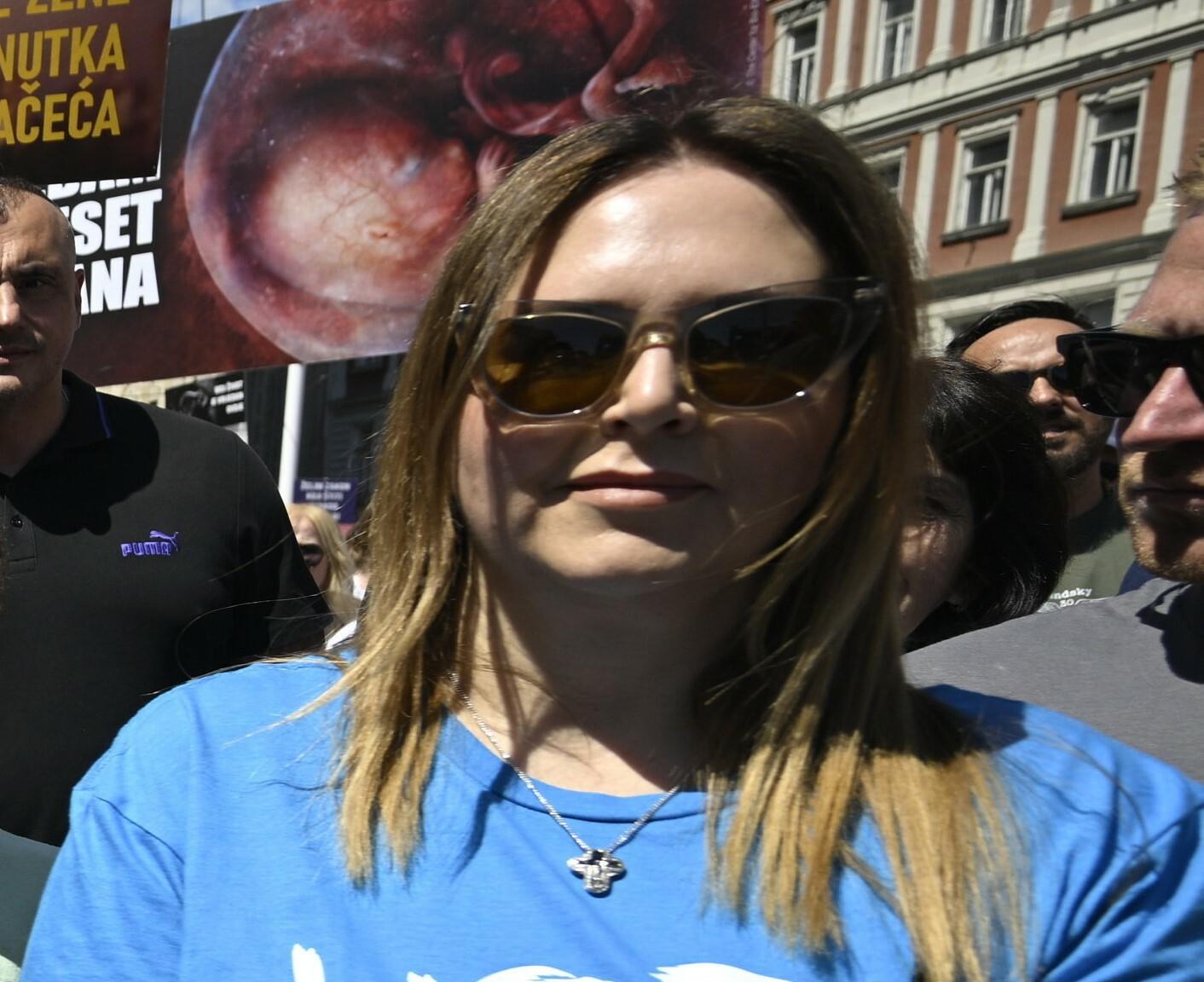 Thompson se sprema za koncert, supruga Sandra daleko je od Šibenika: prijateljica uhvatila trenutak totalnog opuštanja