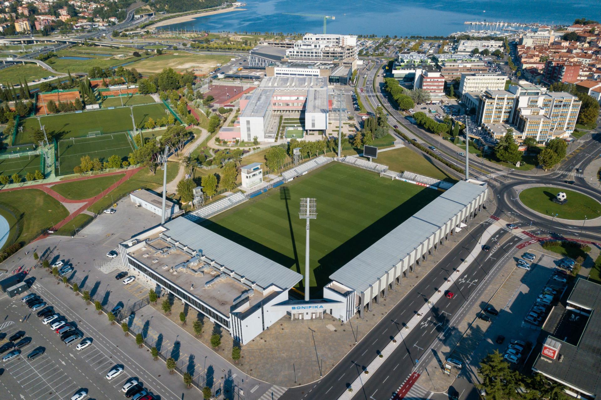 Skandal kakvog susjedi ne pamte! Na parkiralištu pred stadionom potukli se čelni ljudi dvaju klubova, ima i ozlijeđenih