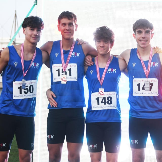 <p>ASK-ova &scaron;tafeta 4x100 osvojila je srebrnu medalju na&nbsp;Pojedinačnom prvenstvu&nbsp;Hrvatske za seniore i seniorke.</p>